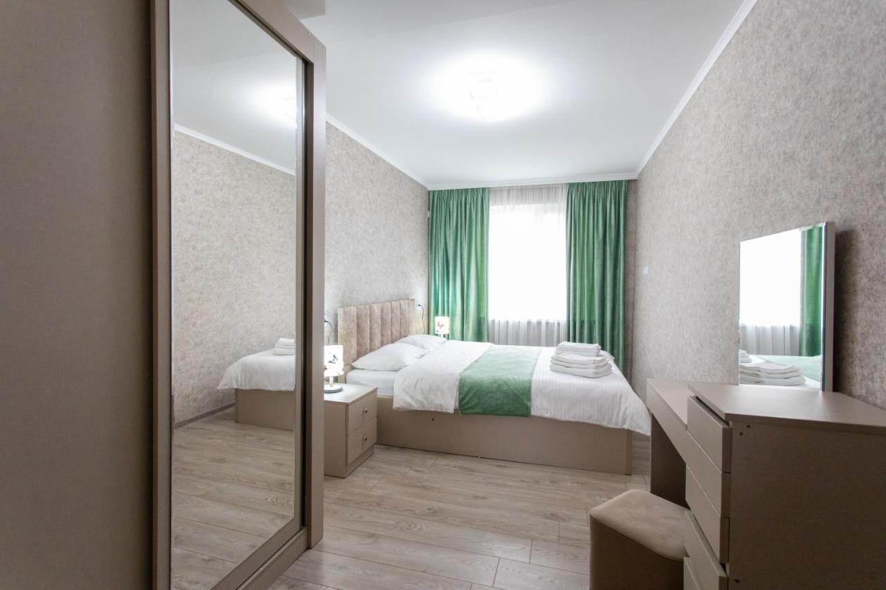 Ninia'S Apartment Кутаиси Екстериор снимка